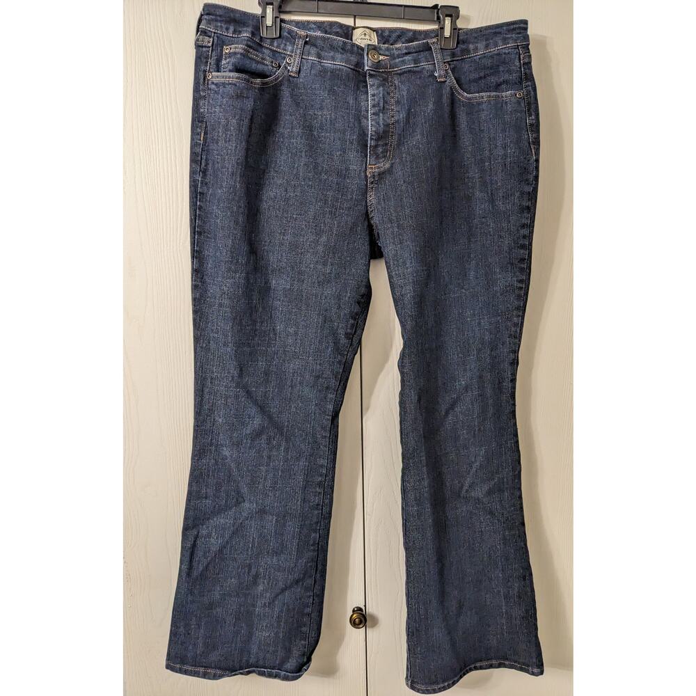 St. John Bay Women Mid Rise Boat Cut Button Closer Dark Blue Jeans Size 18